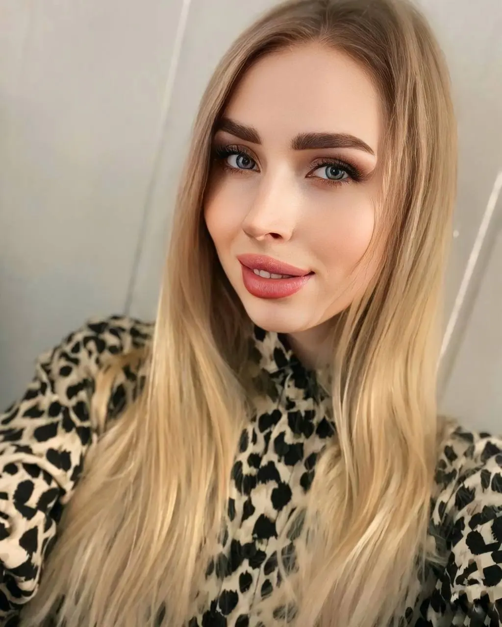 Open Woman's Profile