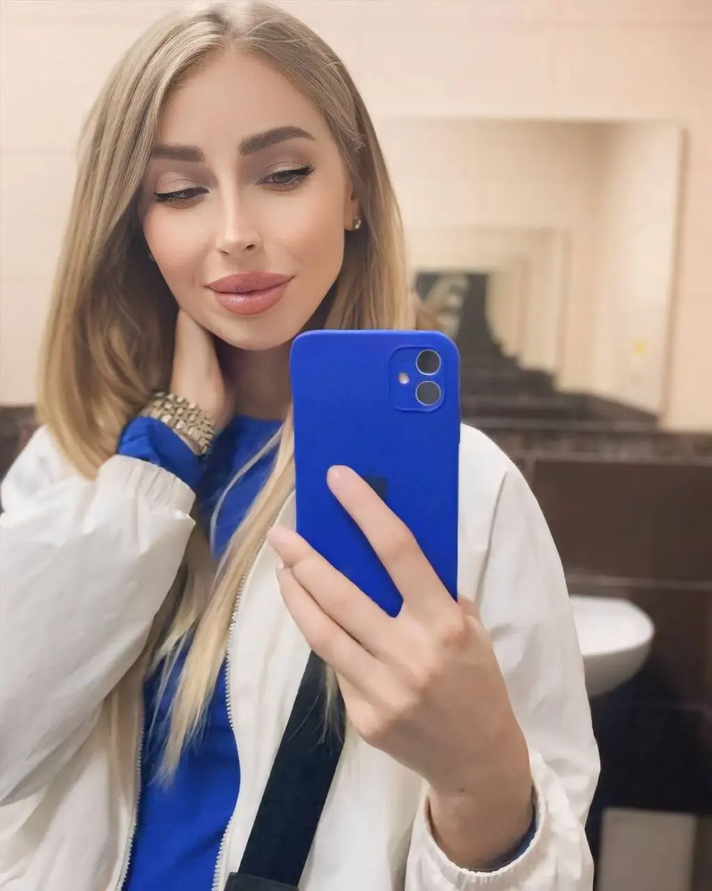 Visit Lady's Profile