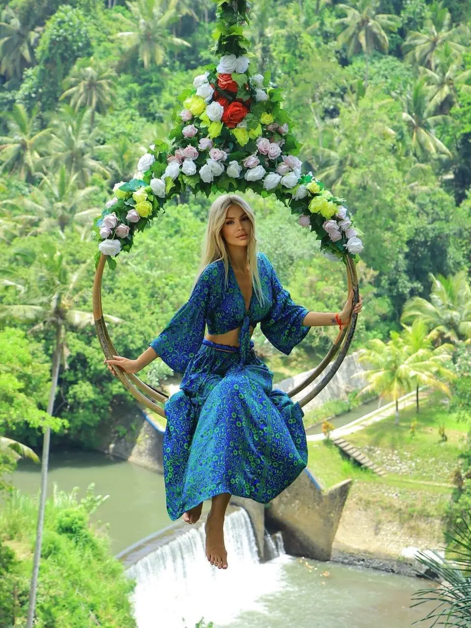 Open Woman's Profile