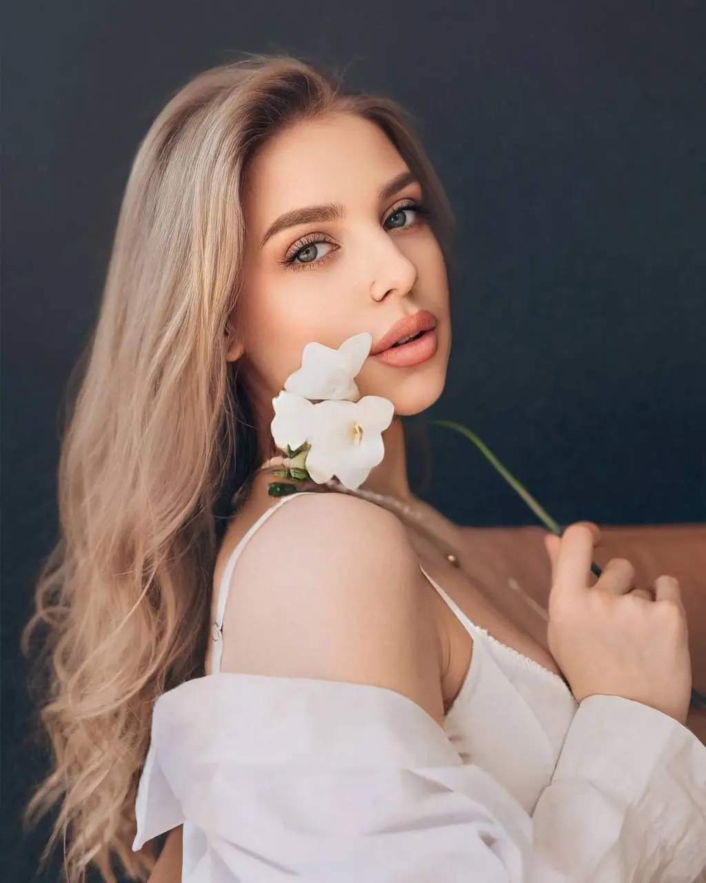 Discover Her Profile