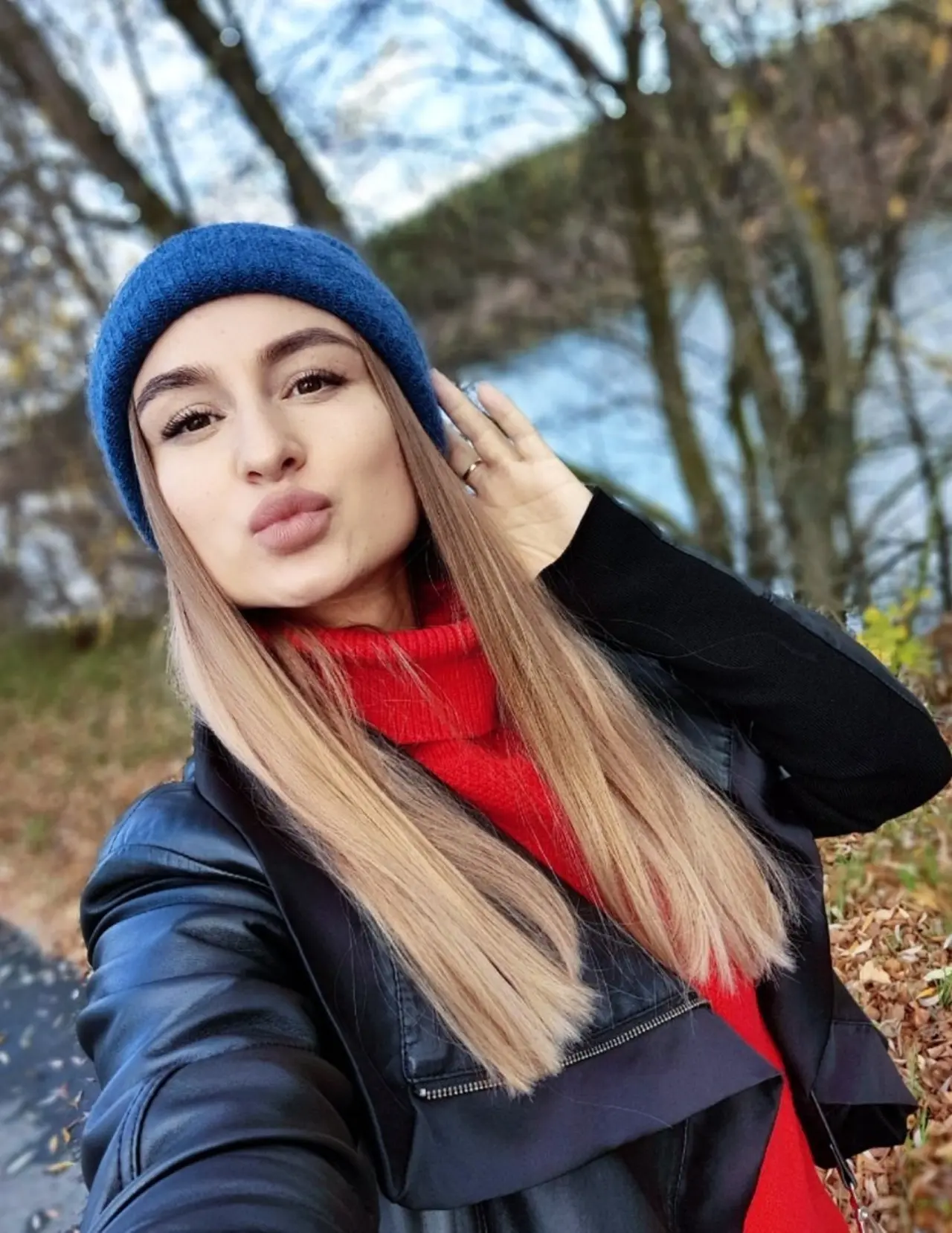 Discover Her Profile