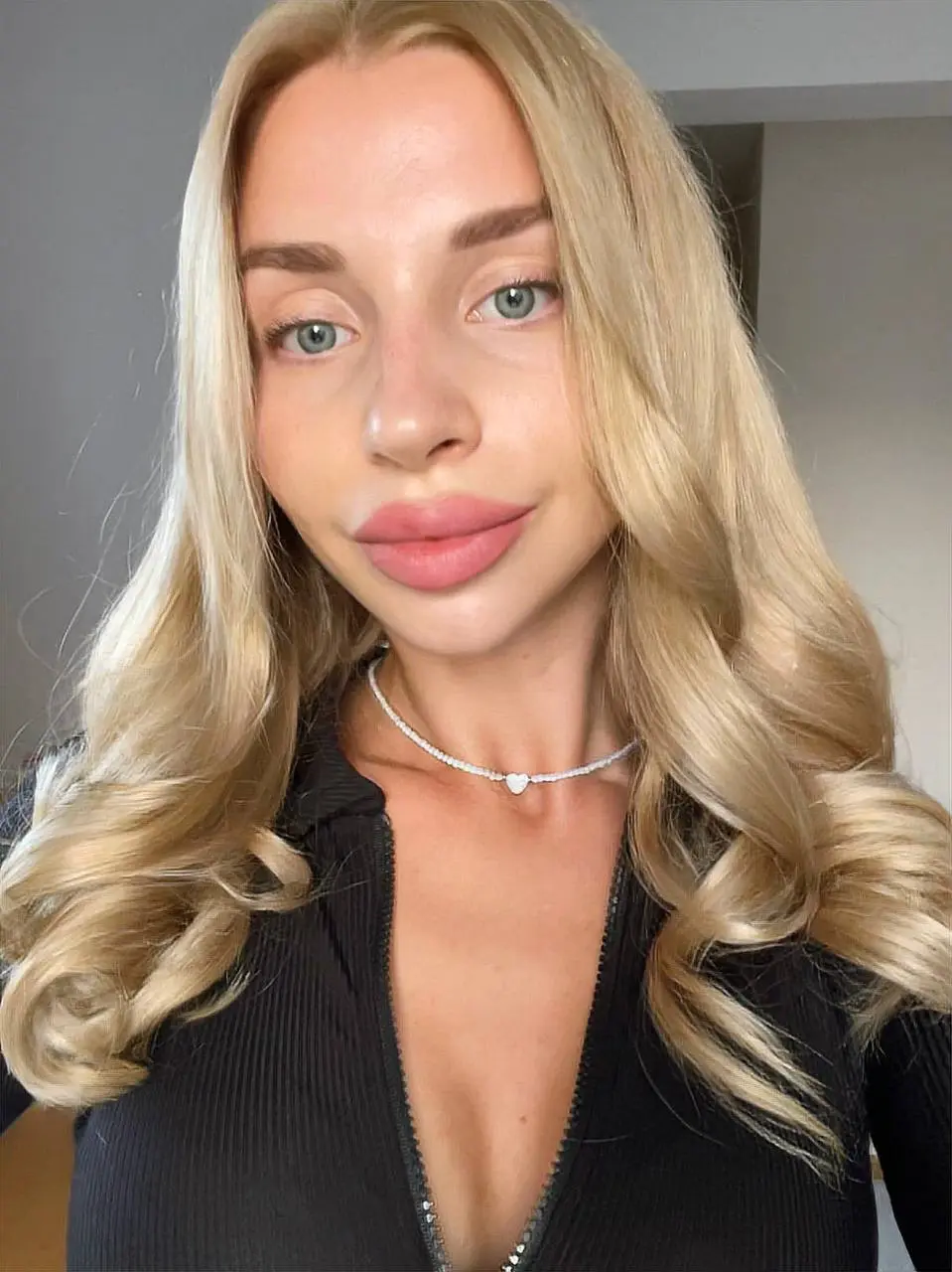 Visit Lady's Profile