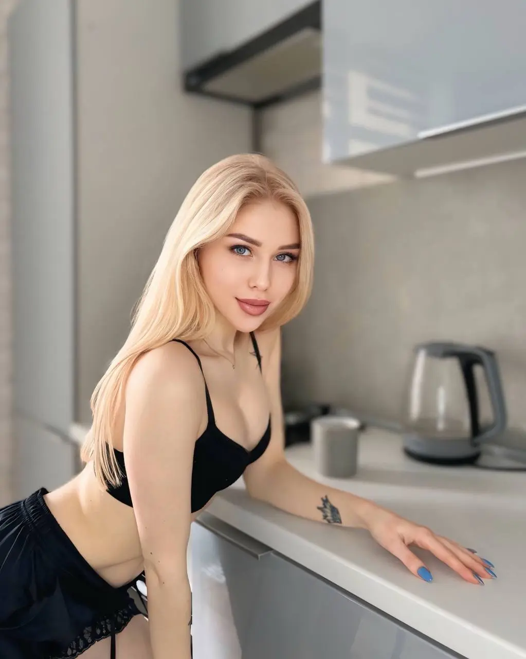 See Lady's Profile