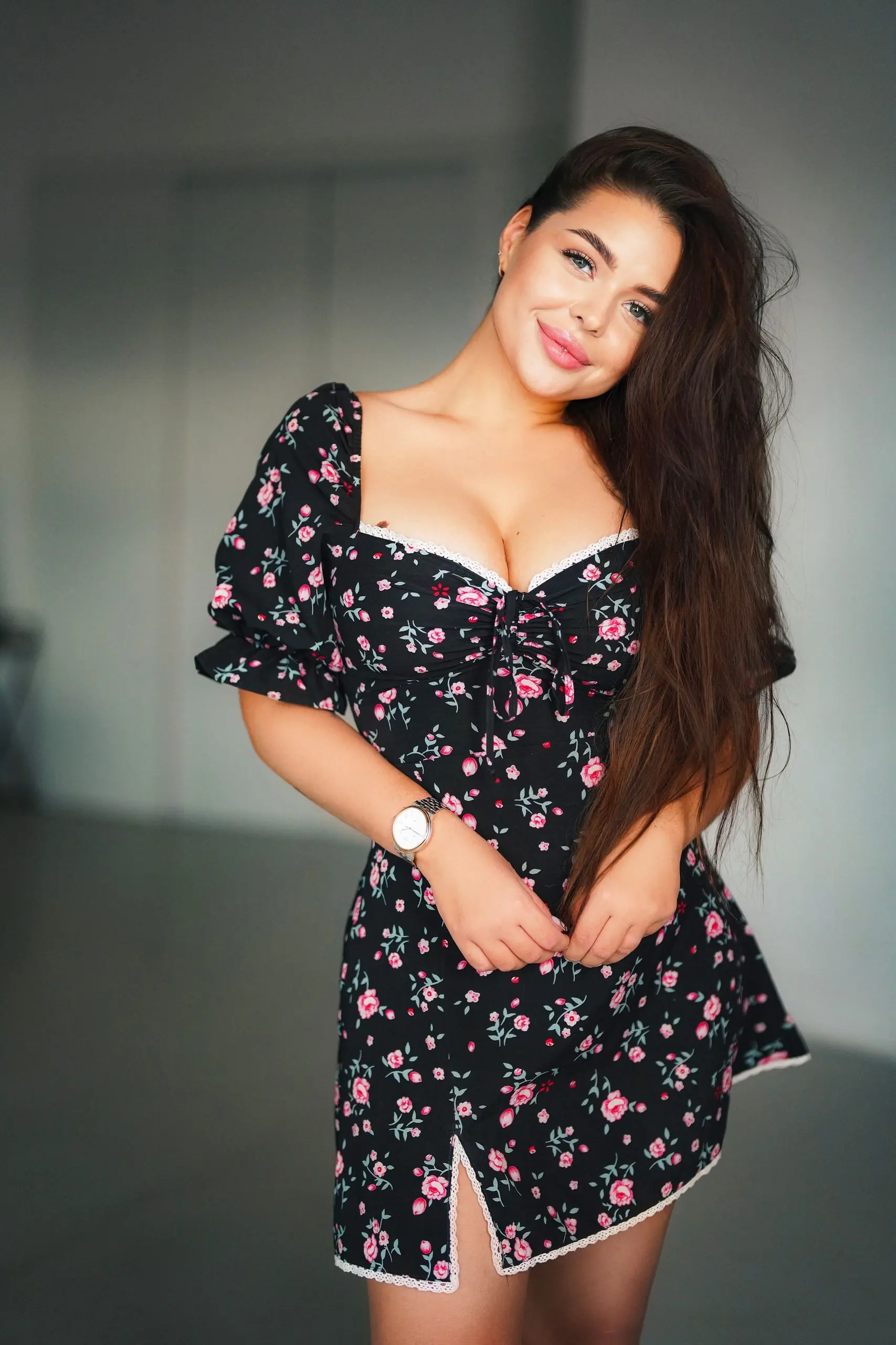 See Lady's Profile