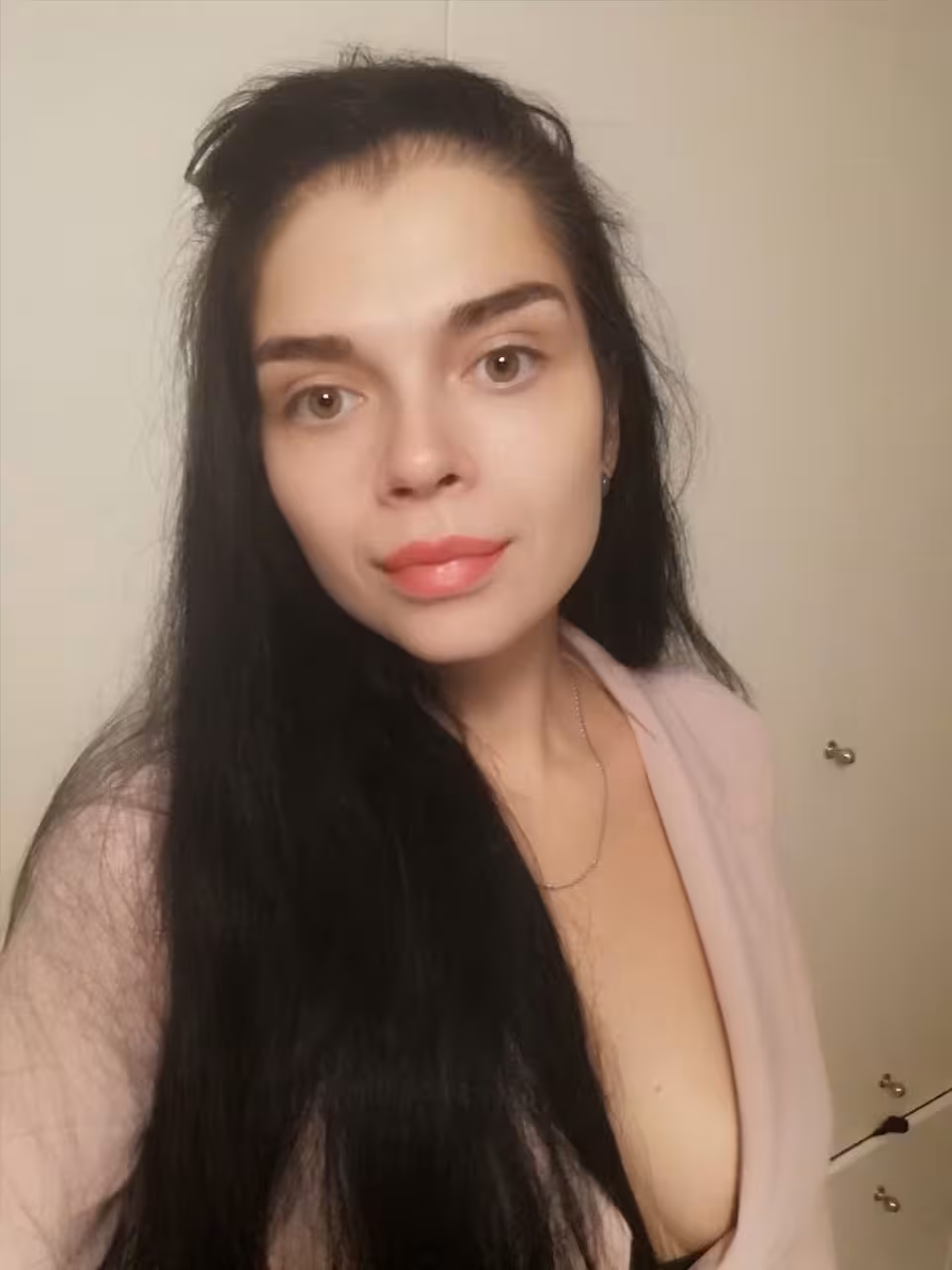 Agnesa rencontre femme europeenne pour mariage gratuit