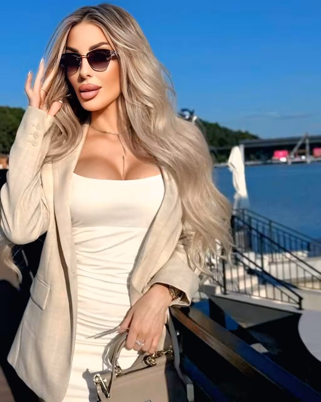 Visit Lady's Profile