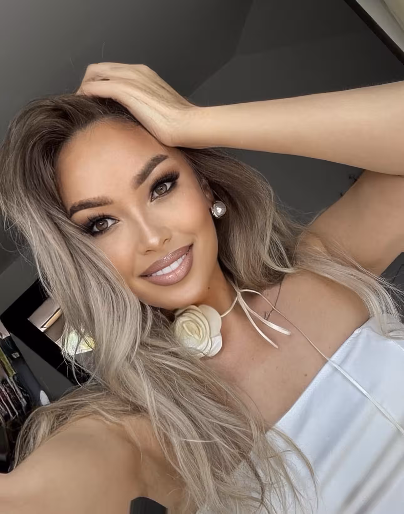 Open Woman's Profile