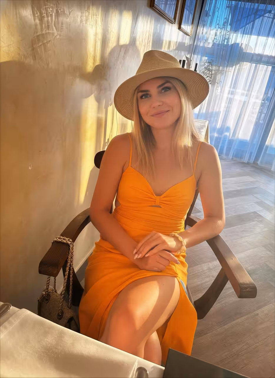 Visit Lady's Profile