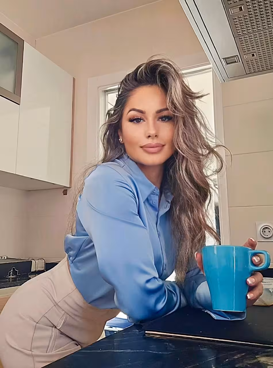 Visit Lady's Profile