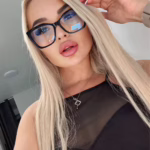 Olha une femme celibataire