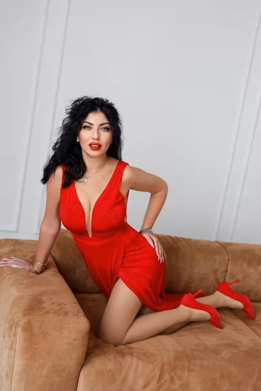 See Lady's Profile