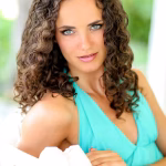 Anna rencontre femme etudiante libre paris