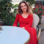 Anastasiia rencontre femme jeune