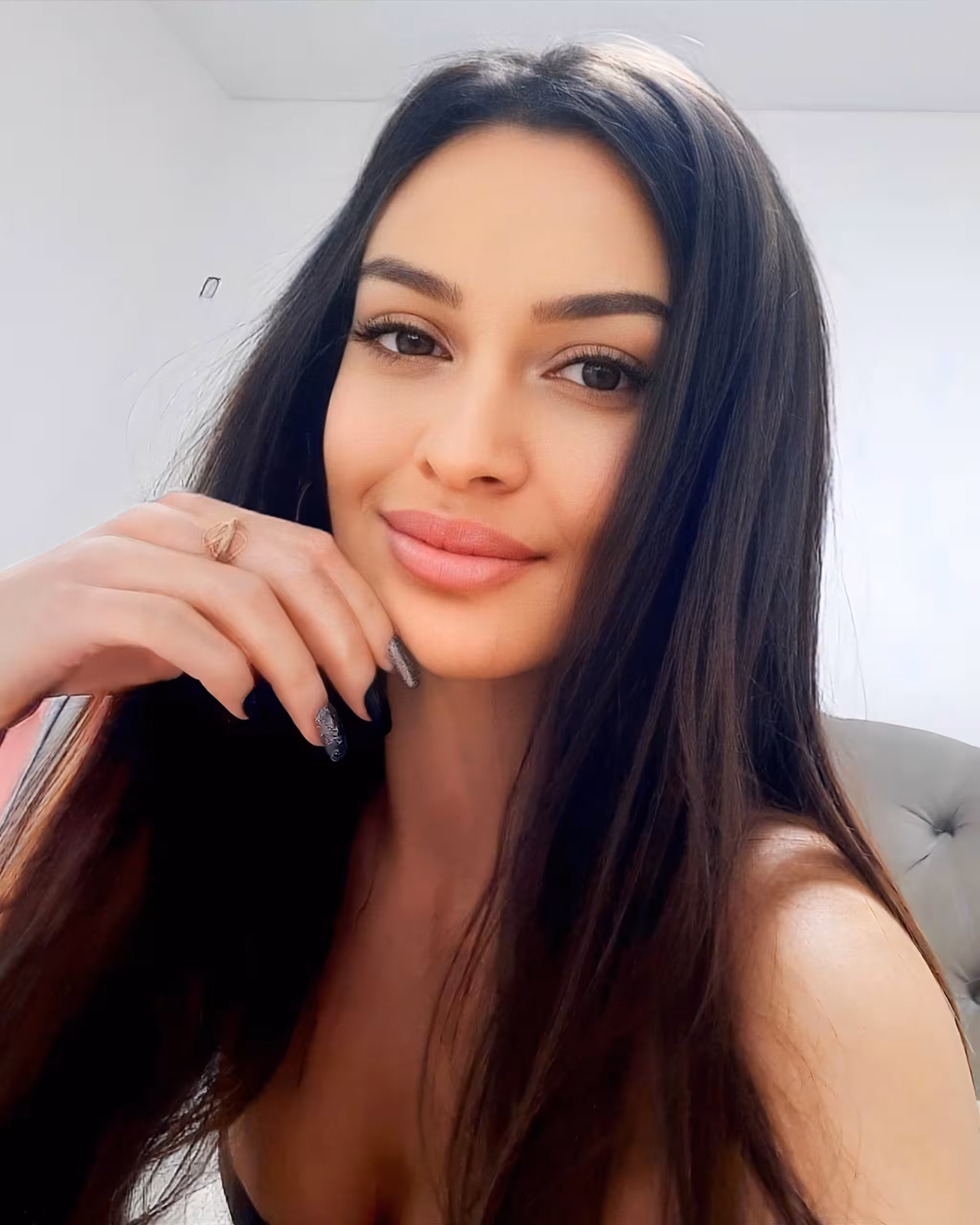 Visit Lady's Profile