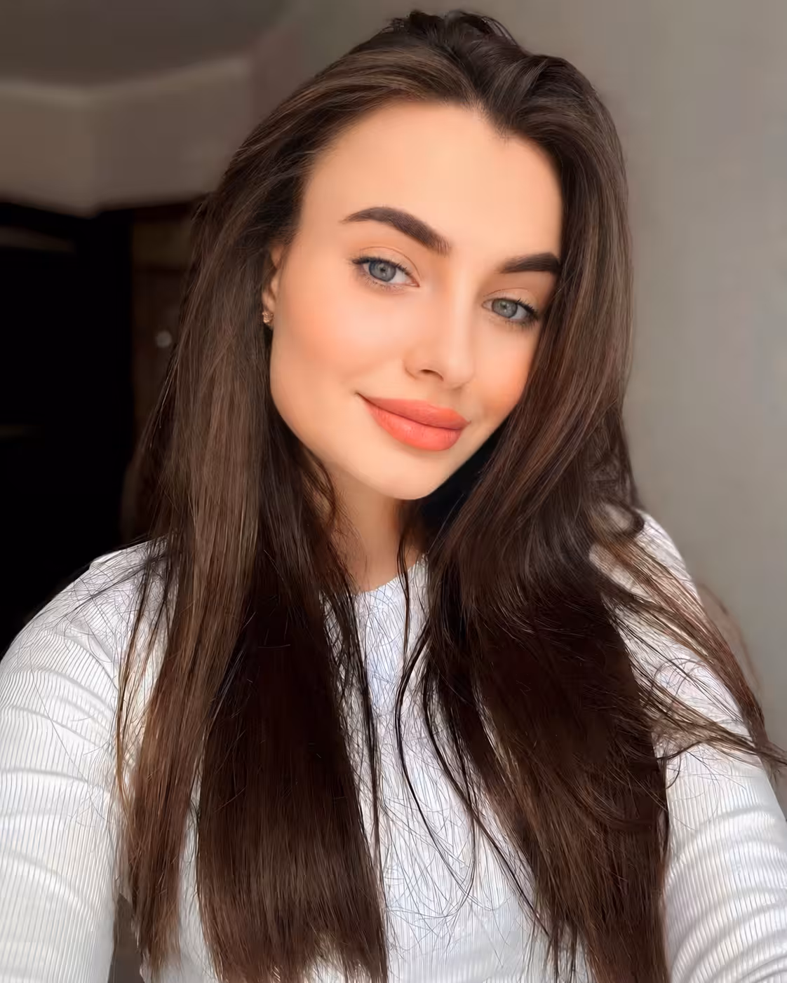 See Lady's Profile