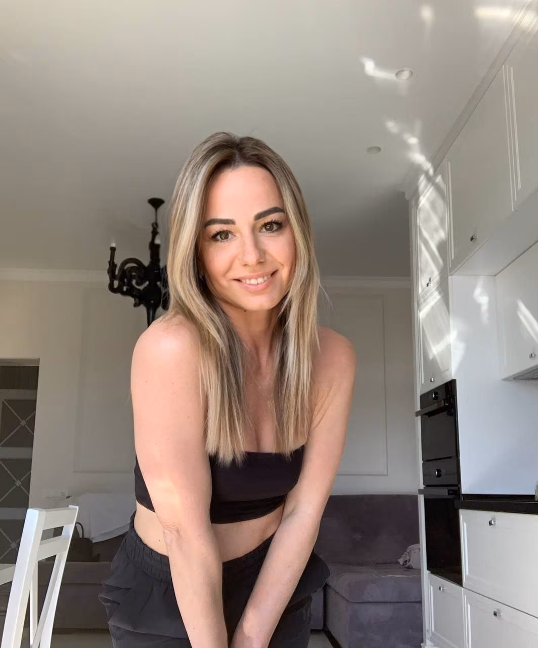 See Lady's Profile