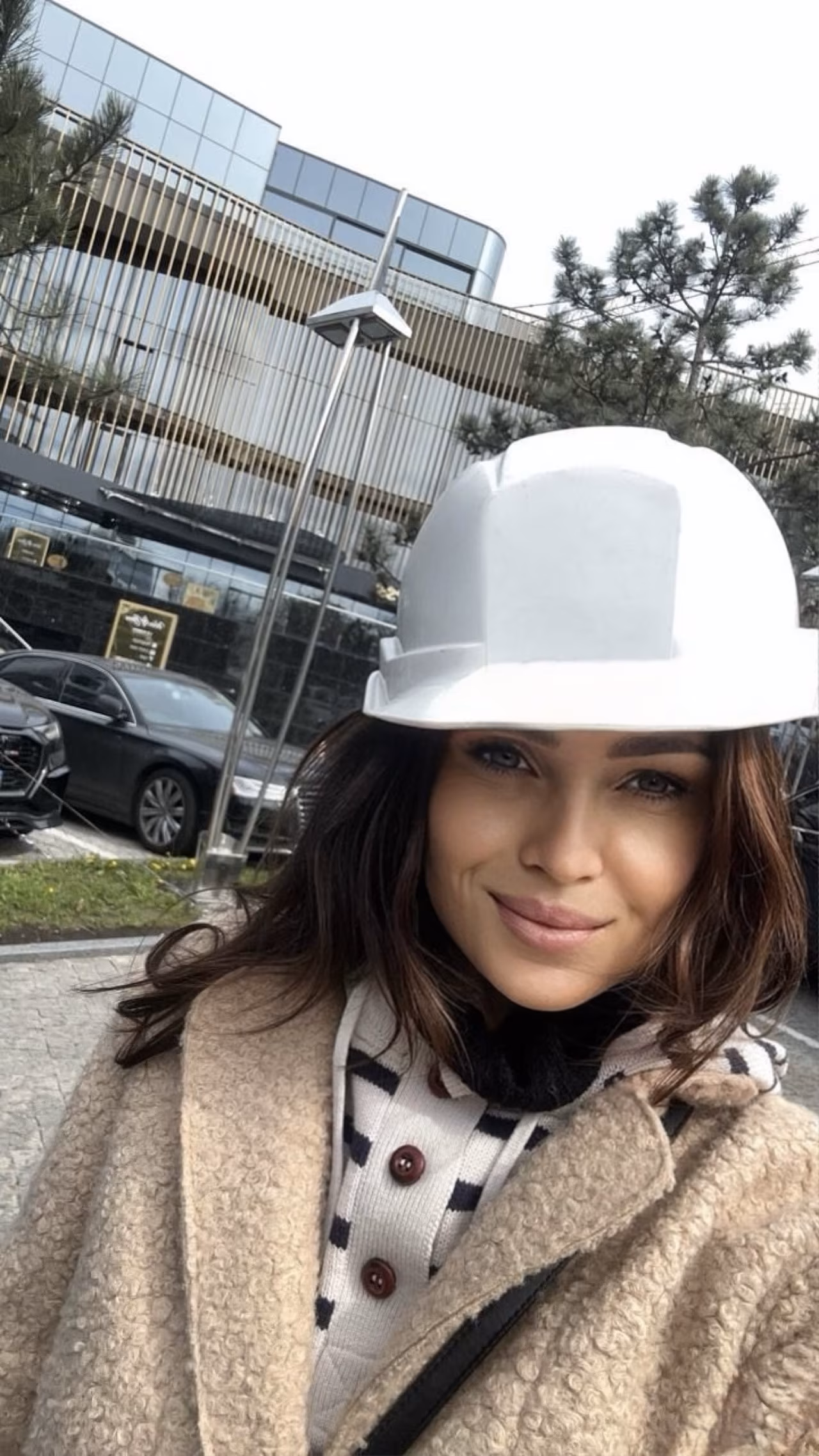 Visit Lady's Profile