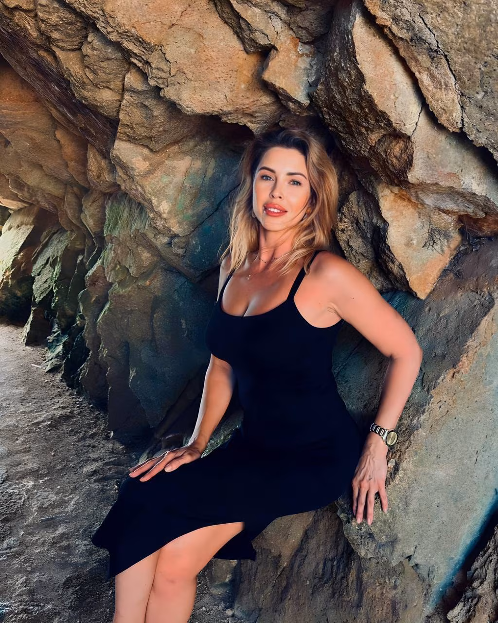 See Lady's Profile