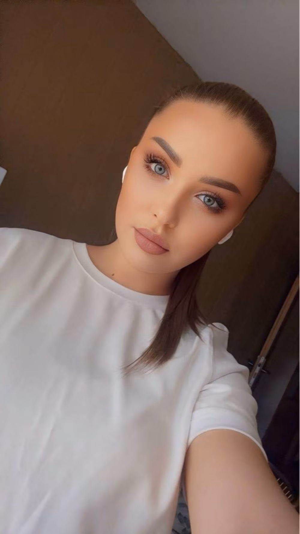 Visit Lady's Profile
