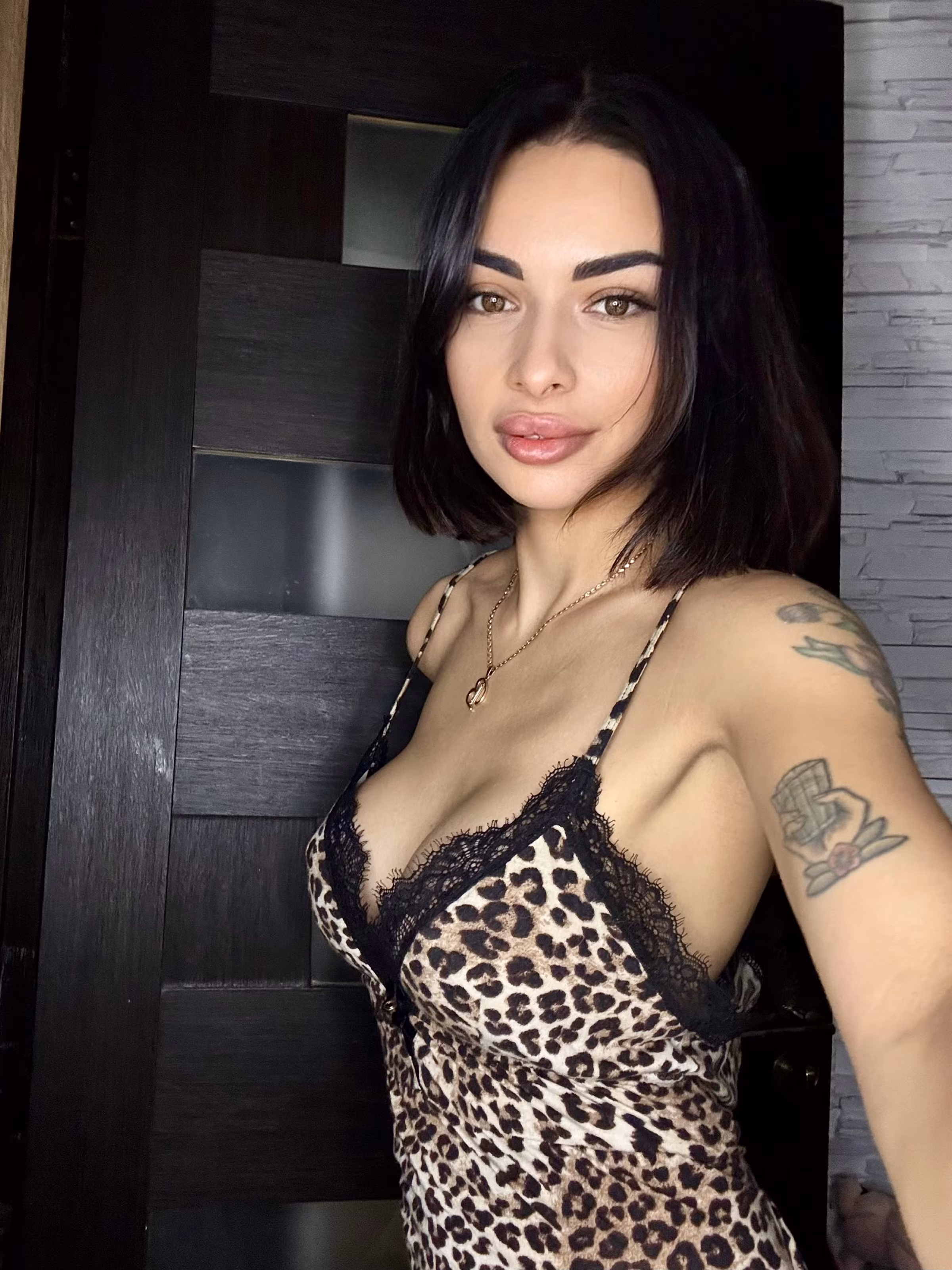 Visit Lady's Profile