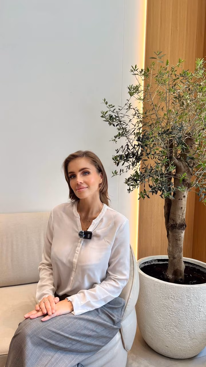 See Lady's Profile
